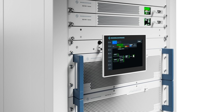 Передатчик Rohde & Schwarz R&S TM1 с воздушным охлаждением для UHF-диапазона